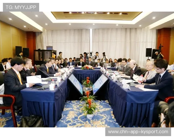 俱乐部举办球员技术交流会 与其他俱乐部共享训练成果，球员与俱乐部的谈判案例分析