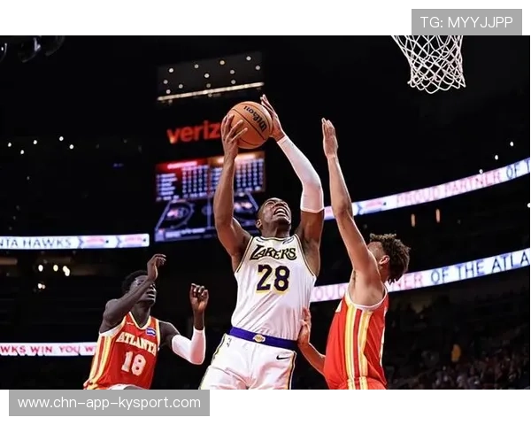 洛杉矶湖人末节追分，八村塁 压哨三分，替补席沸腾，洛杉矶湖人队什么意思